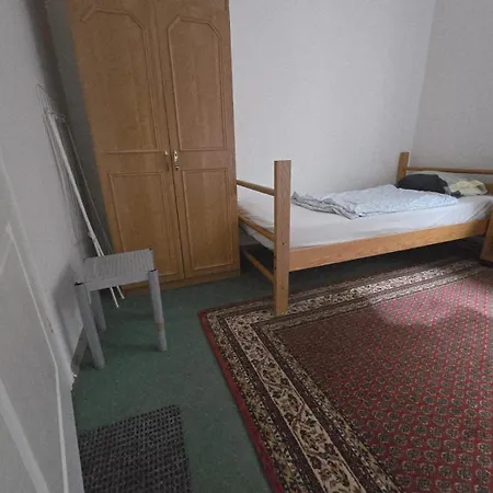 Hom Wawer Vandrarhem Warszawa