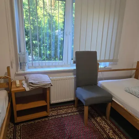 Hom Wawer Vandrerhjem