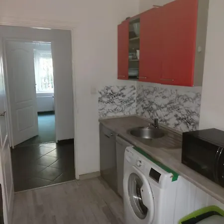 Hostel Hom Wawer Varşova